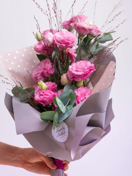 Eustoma w nietypowej oprawie