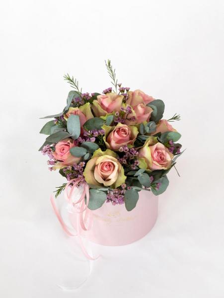Róża Bella Rosa z dodatkami (duży)
