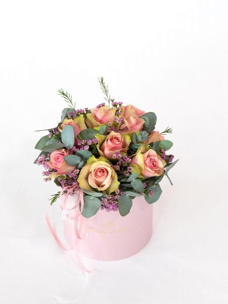 Róża Bella Rosa z dodatkami (duży)